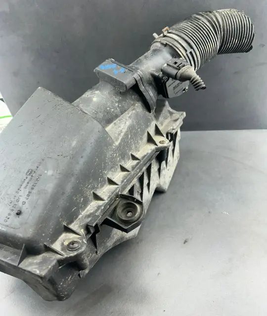 Carcasa filtru aer 1J0129607D 1J0129607D Volkswagen VW Golf 2002