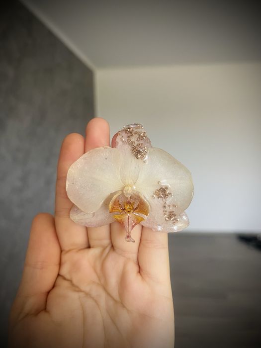 Clama de par din rasina cu orhidee naturala handmade