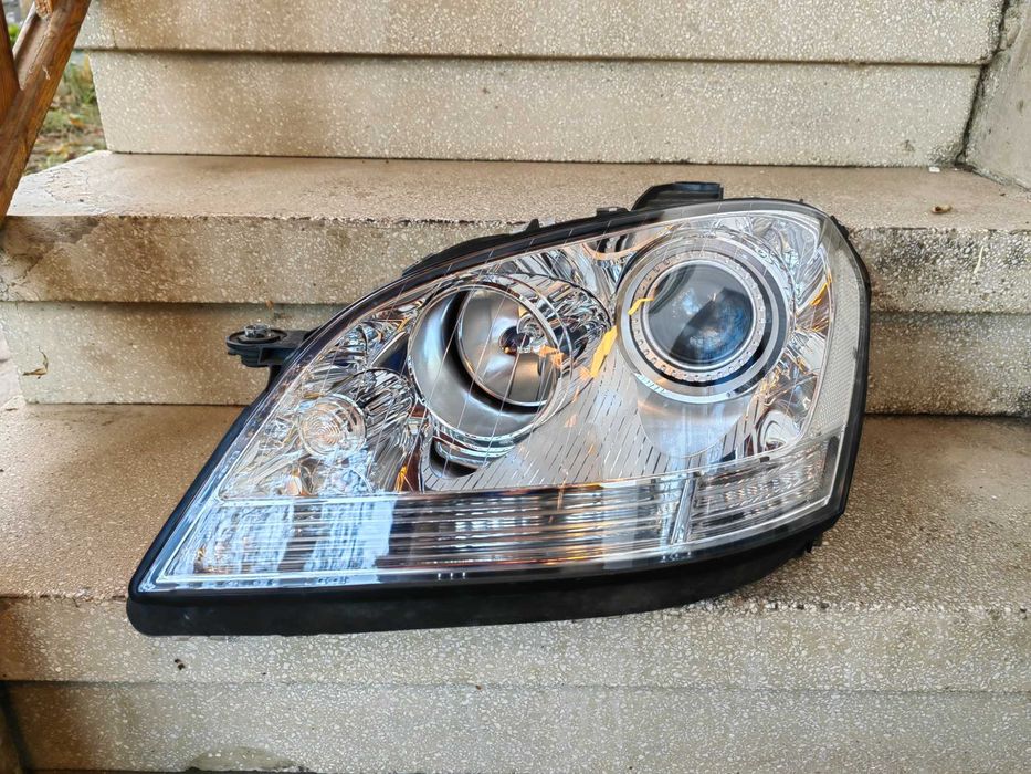 Фар Mercedes ML W164 Xenon ляв/Фар Мерцедес МЛ W164 Оригинален