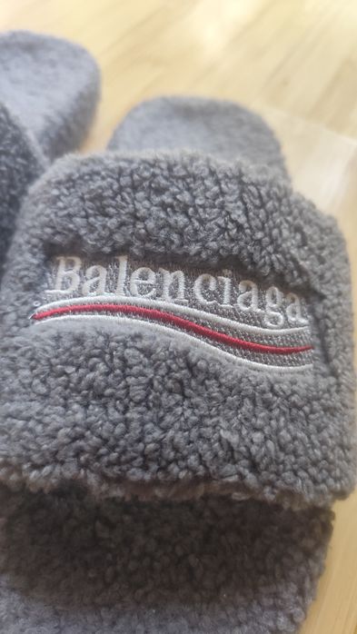 Șlapi Pufoși Balenciaga Furry Gri- Marimea 43