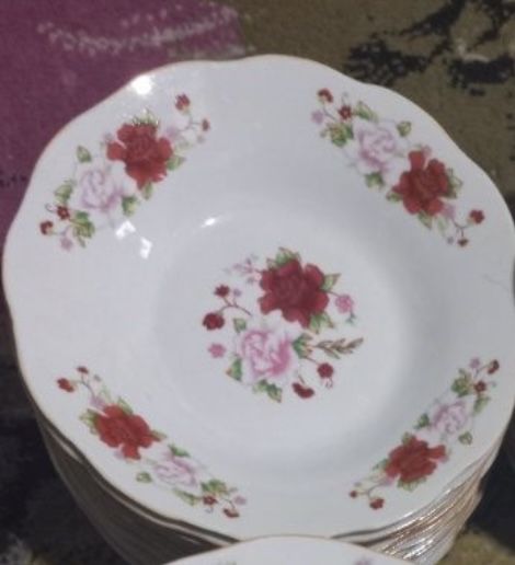 Тарелки фарфоровые