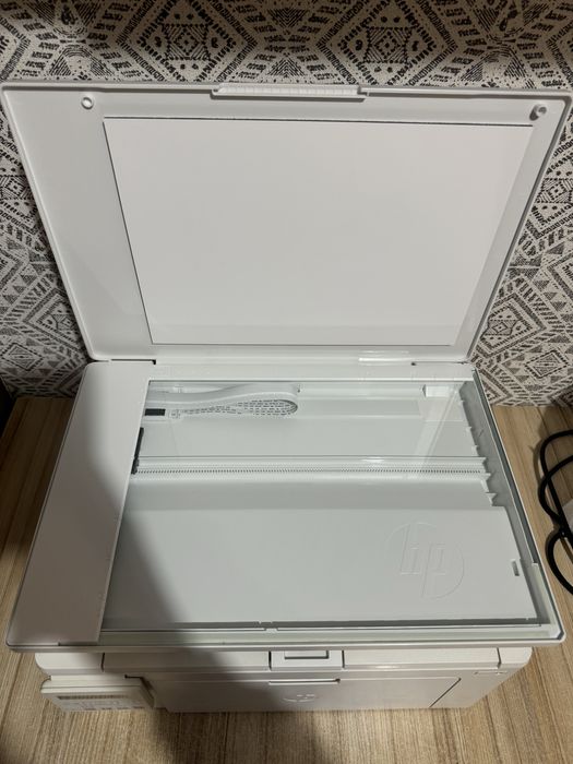 Продам принтер hp