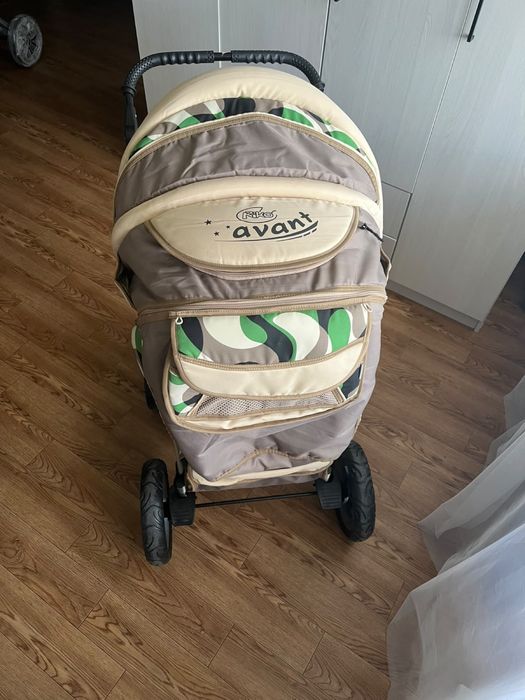 Продам детскую коляску