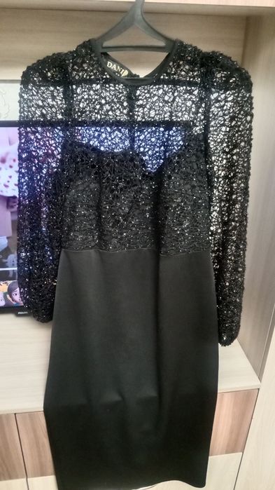 Продам платья все по 3000