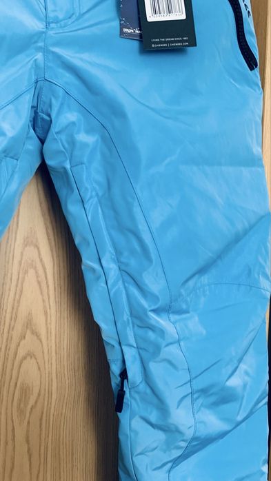 Pantaloni de schi noi cu eticheta