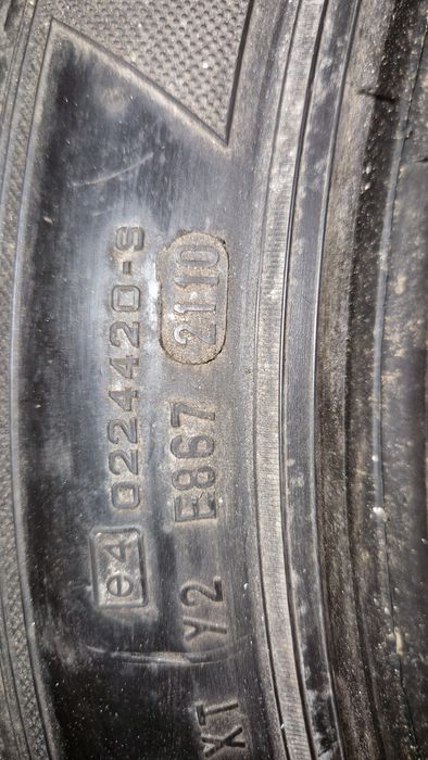 Гуми Pirelli-275/40/19-2бр.