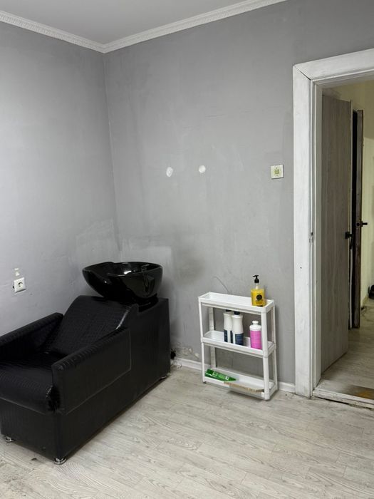 Сдаётся место в салоне