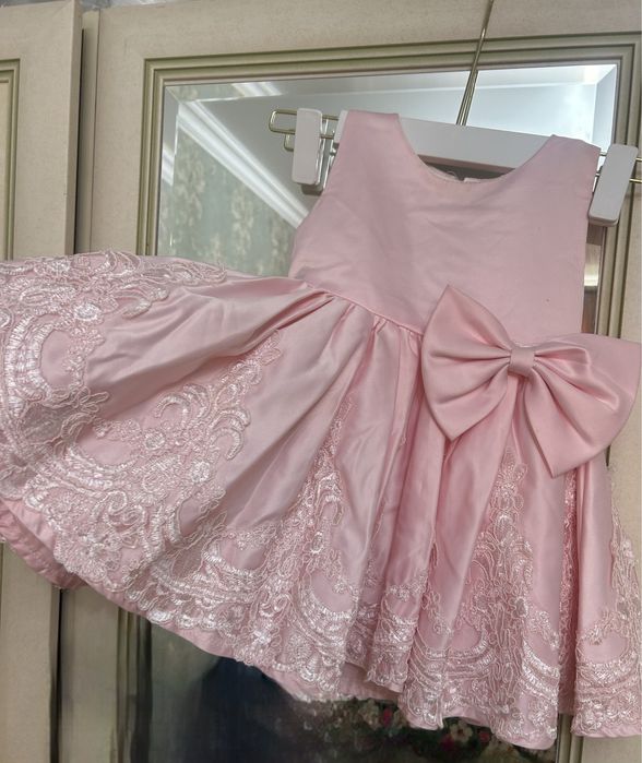 Кішкентай принцессаларға көйлек .