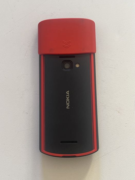 Vand telefon Nokia 5710