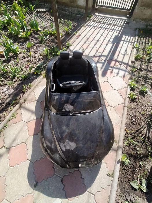 Vând mașină electrică pentru copii