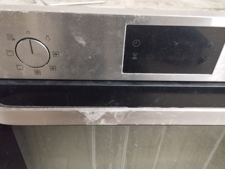 Духовой шкаф в хорошем состоянии