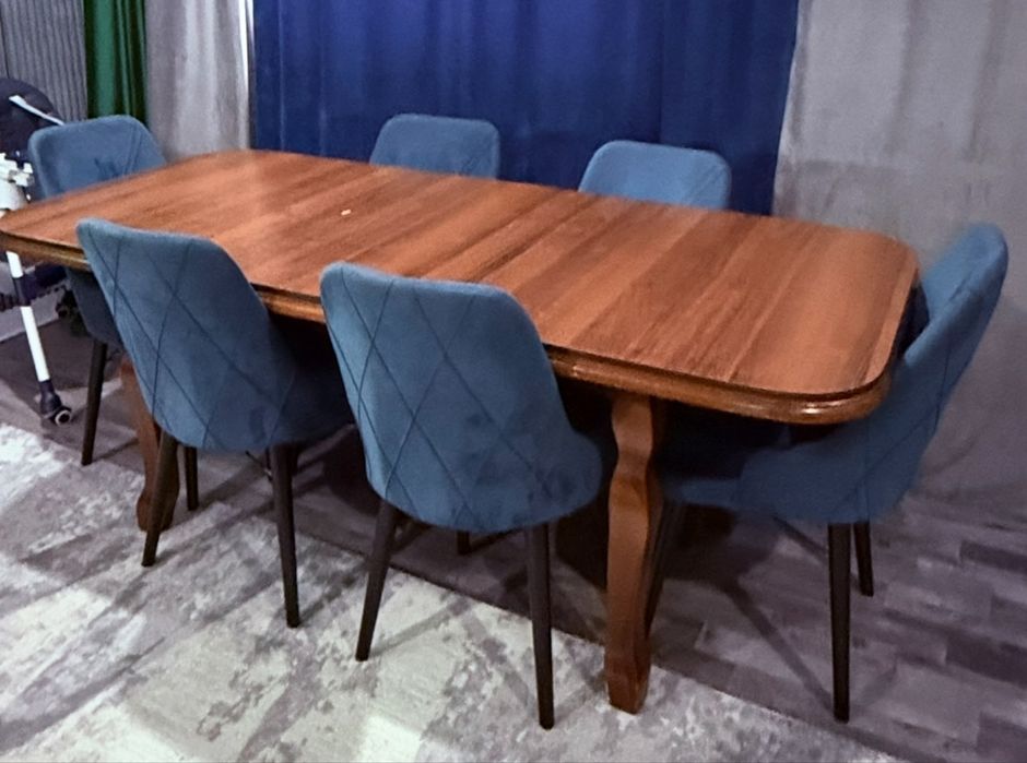 Стол со стульями 90.000