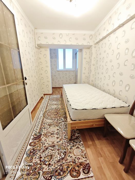 1 ком на Шота Руставели ориентир Bon кафе