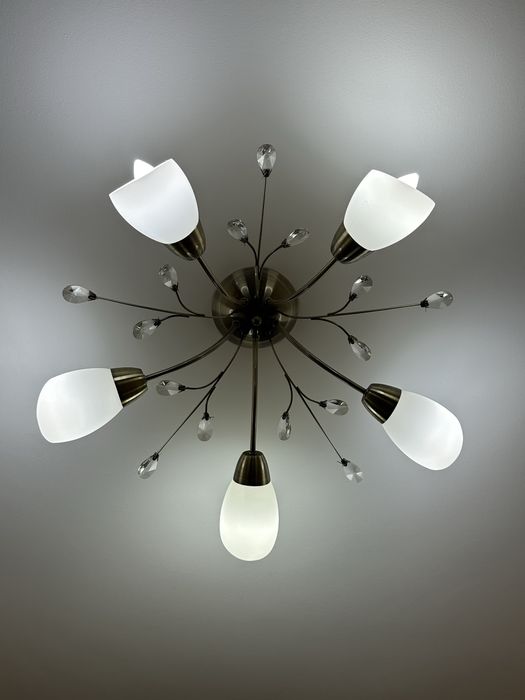 Продам люстры 3шт