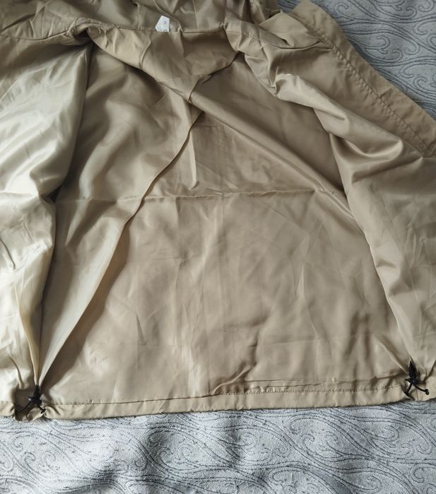 Продам ветровку унисекс!!!