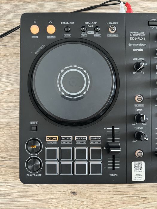 Controller DJ Pioneer DDJ-FLX4 – 2 canale