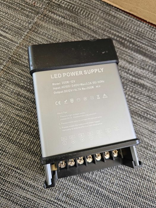 Transformator LED KSIBNW 12V 200W, IP44, 16.7A – nou