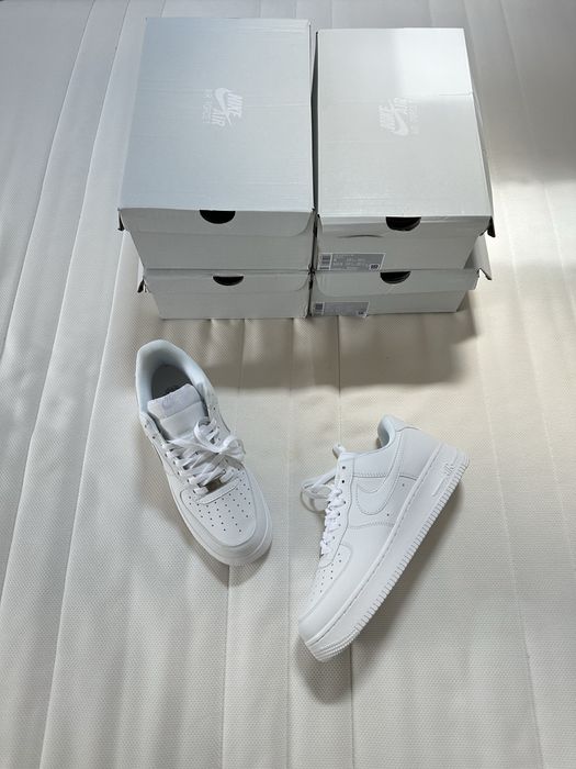 Nike Air Force 1 Triple White