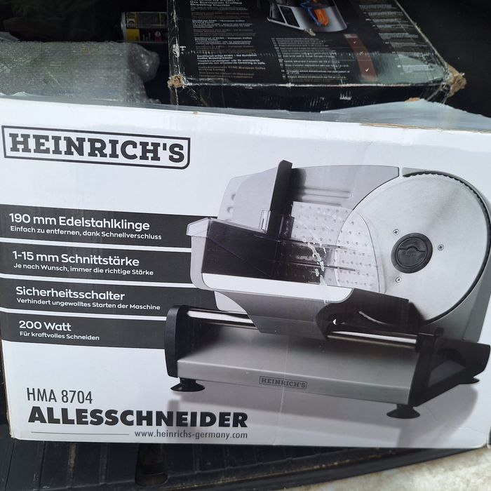 Резачка за месо,колбаси,хляб метална 200W внос от Германия