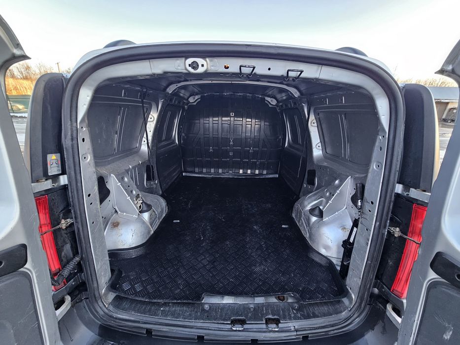 Logan VAN 2011 euro 5