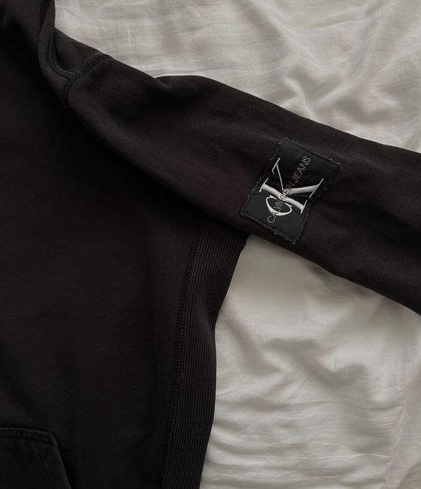 Calvin klein суичър