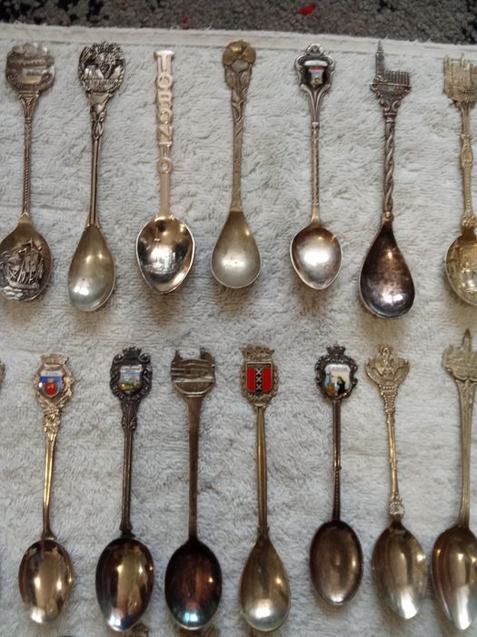 Сребърни и посребрени колекционерски лъжички
