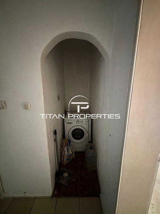 Продава се Двустаен апартамент в Бургас, Възраждане - 40 кв.м за 1059 €/кв.м - Снимка #4