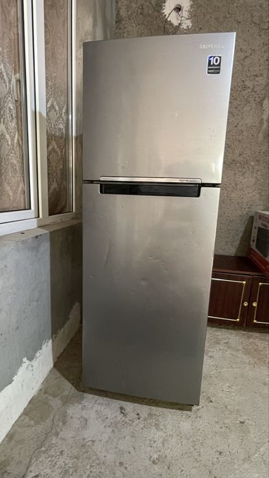 Haladenik sotiladi ( SAMSUNG)