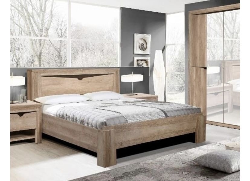 Продается спальный гарнитур