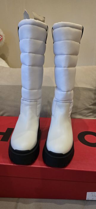 Дамски ботуши HUGO,размер 38