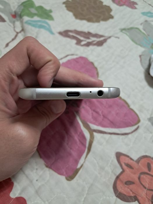 Продам телефон Samsung A5