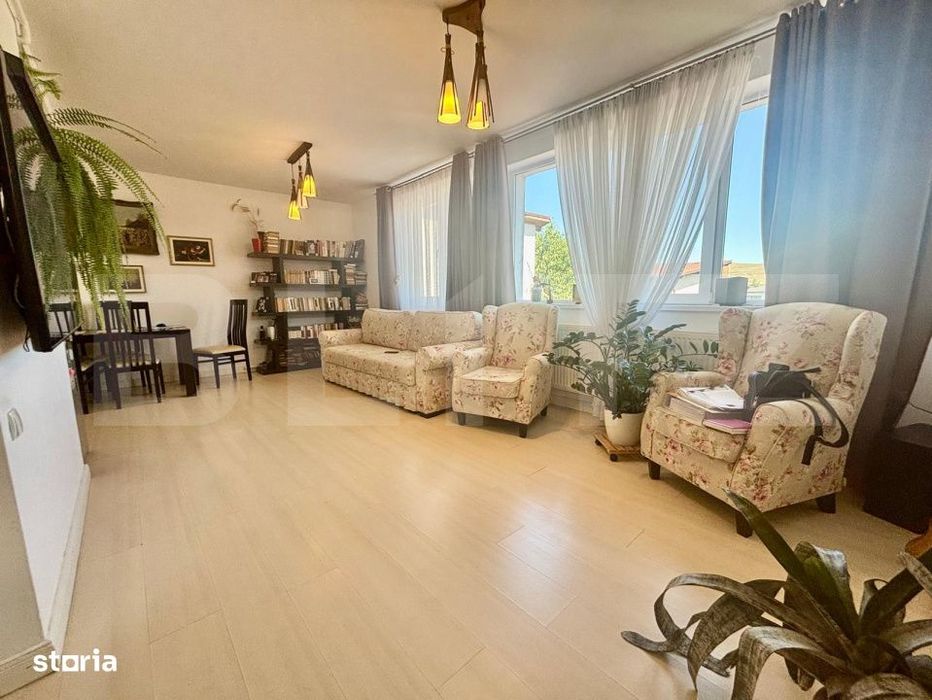 Apartament, 3 camere, 80 mp, 2 bai, parcare, zona Florilor