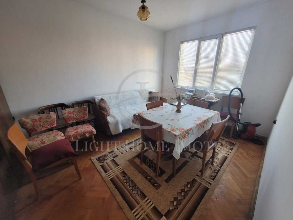 Продава се Тристаен апартамент в Пловдив, Кючук Париж - 85 кв.м за 720 €/кв.м - Снимка #8