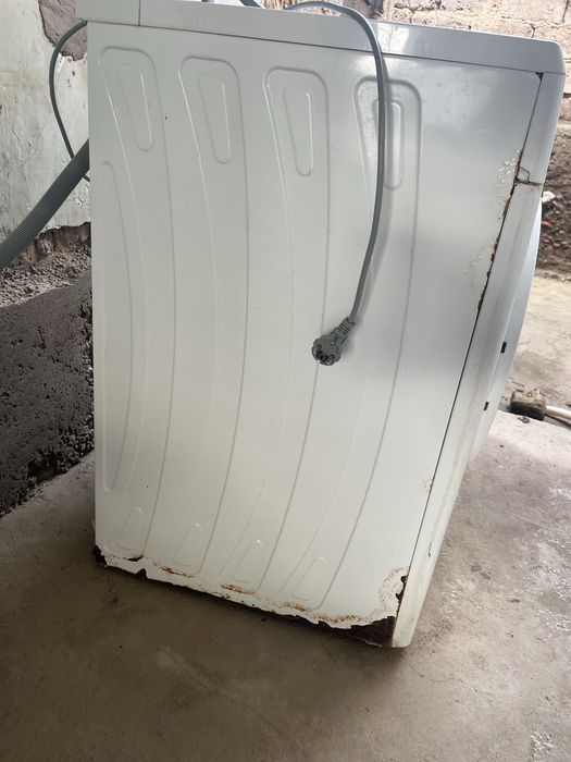 Kir yuvish mashinasi Hansa