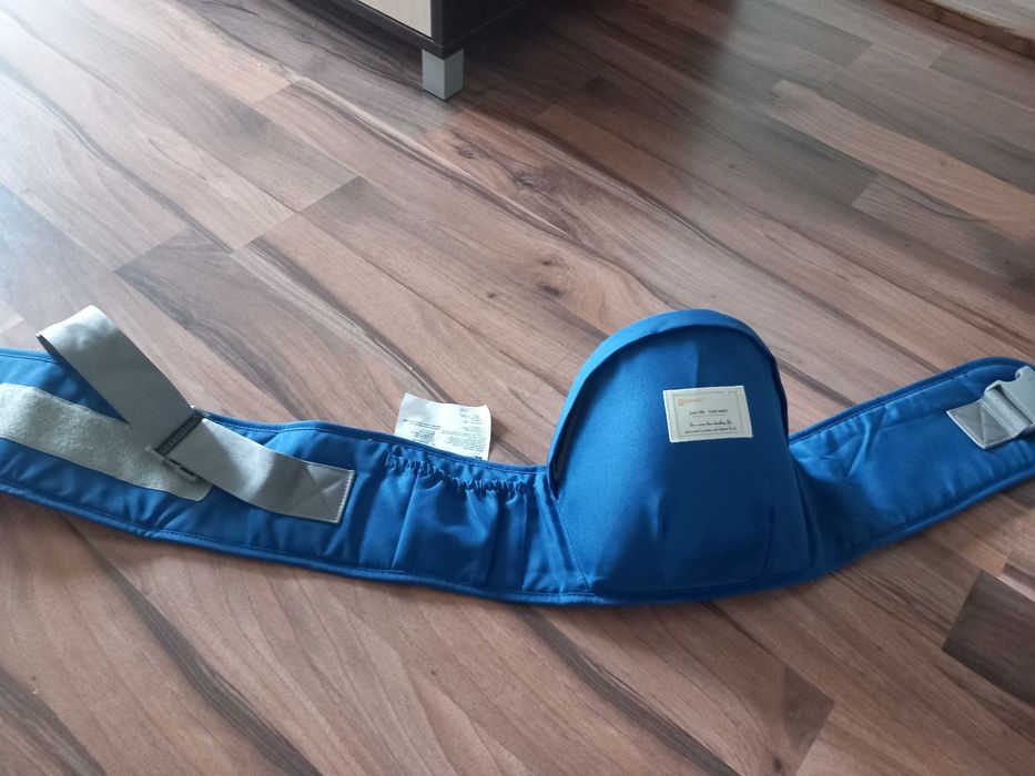 Ергономична седалка за бебе Hip Seat.