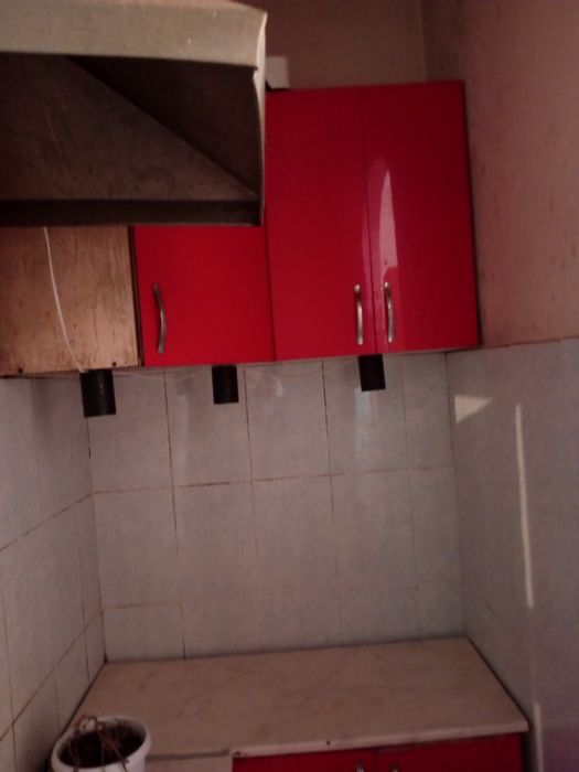 сдается комната в СТАРОМ советском общежитии, район Чугунка