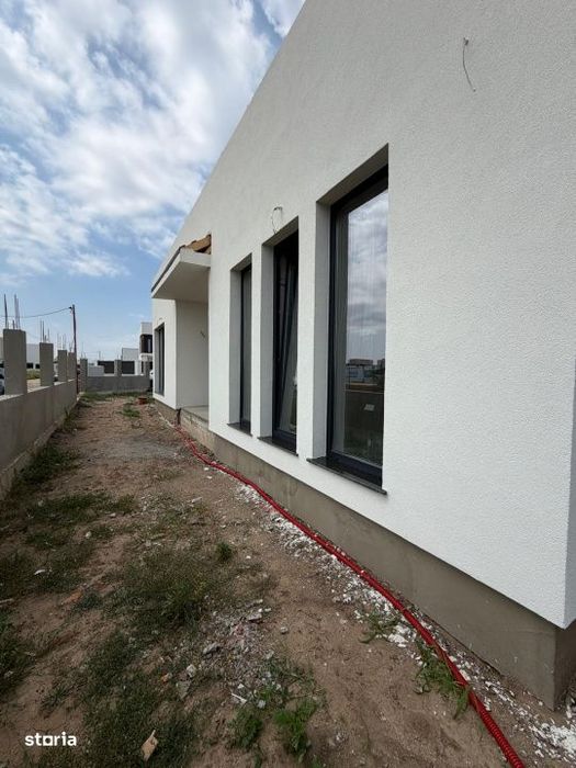 Casa parter 110 mp utili, 3 dormitoare, teren 406 mp, zona Magnolia