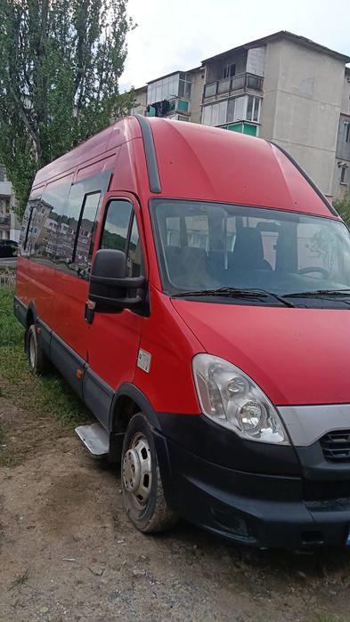 Vând Iveco Dayli an fabricație 2013