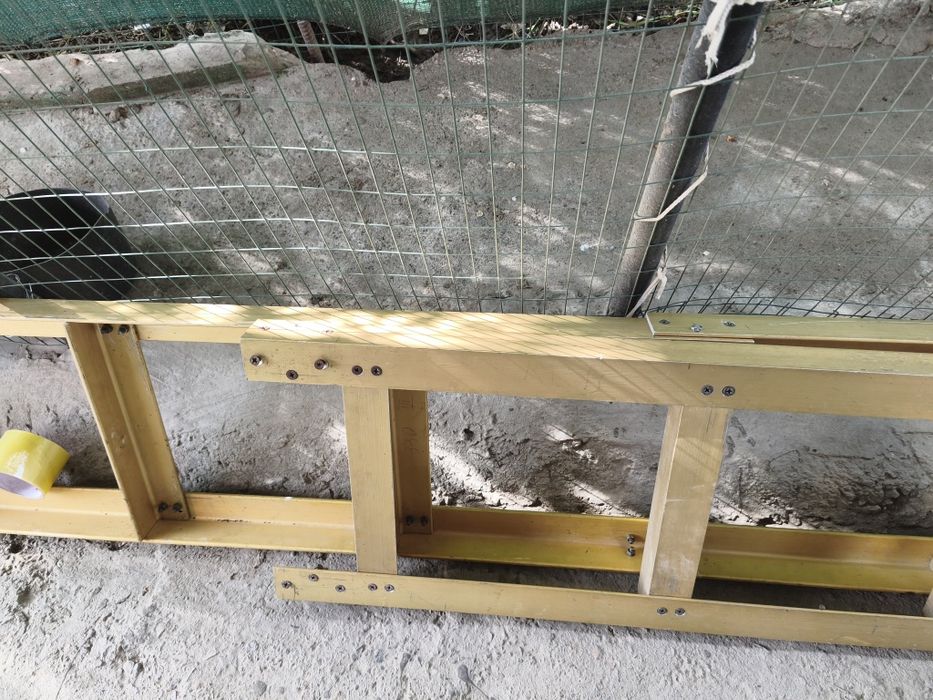 Продам  2 лестницы стремянка СССР