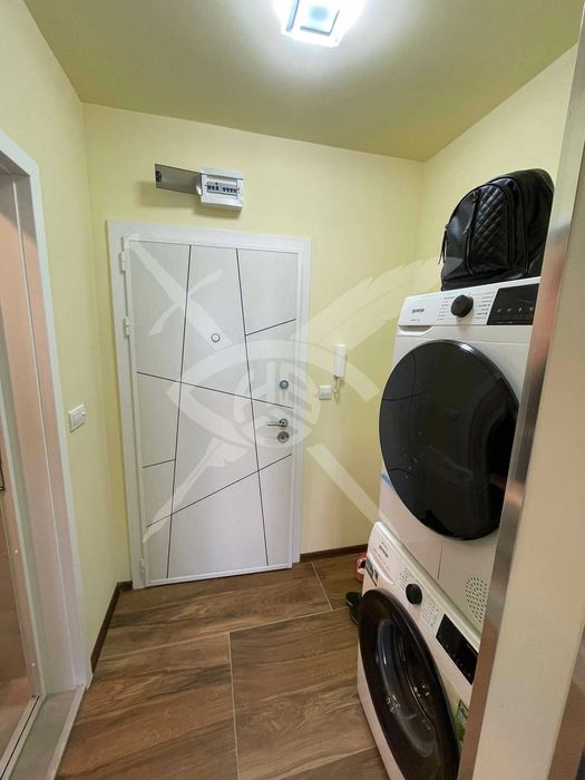 Дава се под наем Едностаен апартамент в Варна, Владислав Варненчик - 30 кв.м за 250 € - Снимка #1