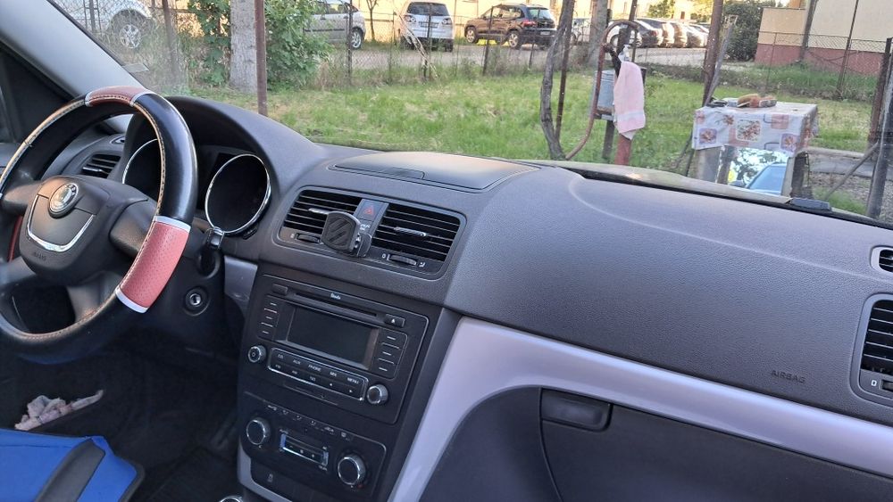 Skoda Yeti 2012 .