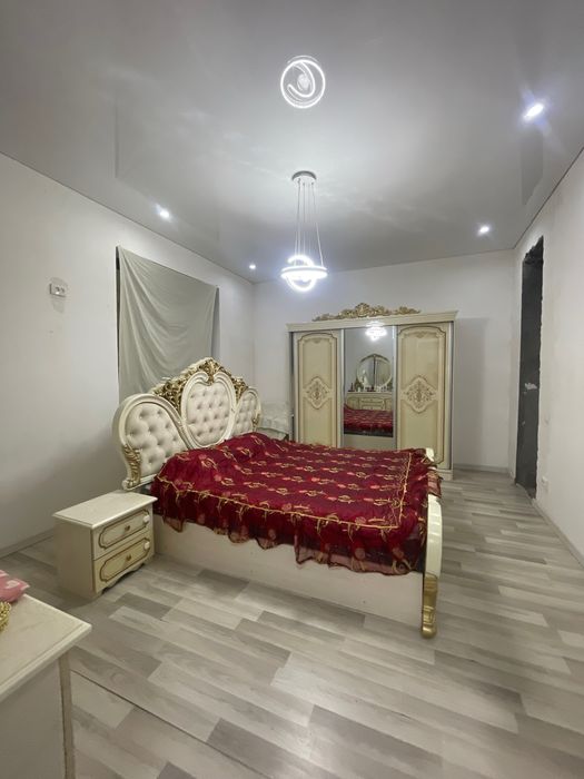 3 этажли 10 хона 4 хаммам тувалет ва барча жихозлари билан берилади