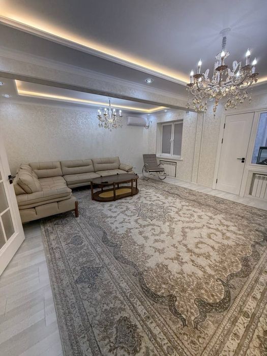 Ттз Ахмад-Югнакий Продается квартира 4/3/4 балкон 2х6 Мебелью