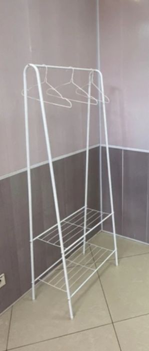 Напольная вешалка