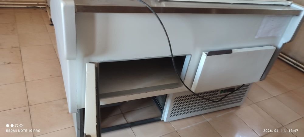 Vitrină frigorifică orizontală