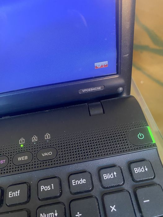 Laptop  Sony    .