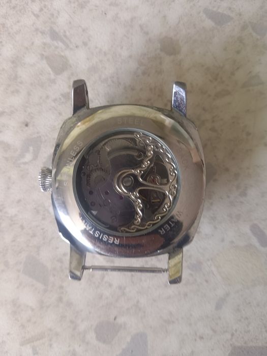 Продам часы механические