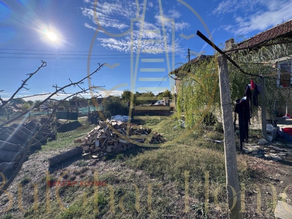 Продава се Къща в с. Житница, Област Варна - 300 кв.м за 85 €/кв.м - Снимка #1