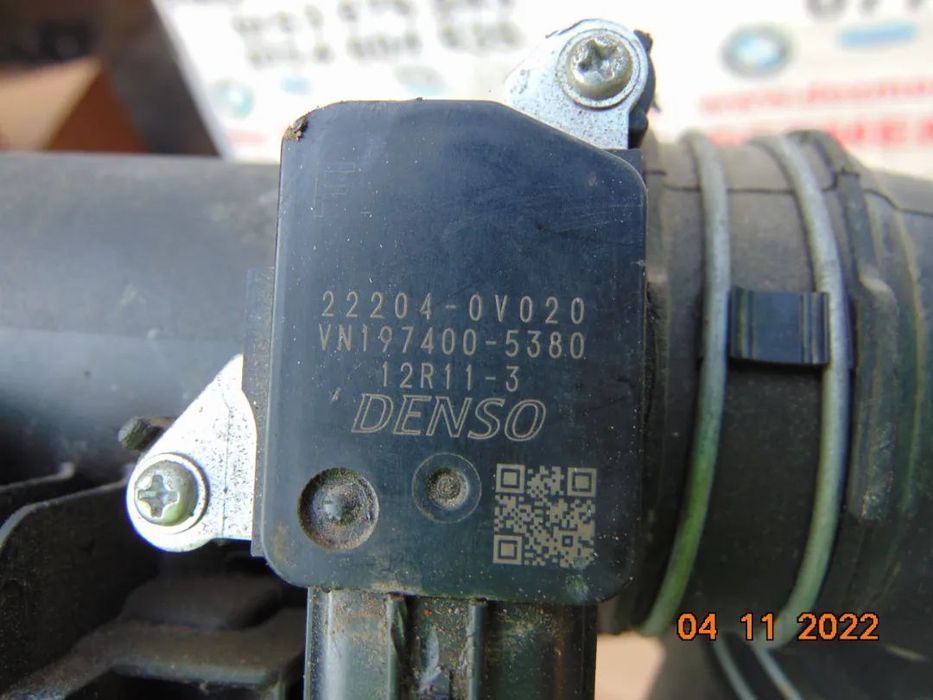 Debitmetru aer Toyota avensis yaris auris chr corolla verso prius