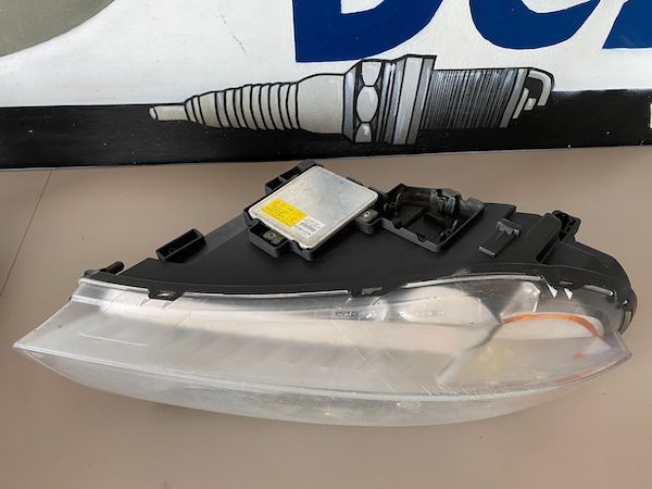 Far Xenon Dreapta Volvo S80 V70 2007-2012 31214348